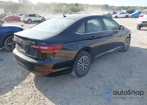 2019 Volkswagen Jetta 1.4T R-Line/1.4T S/1.4T Se z USA, uszkodzony, nr VIN 3VWC57BU8KM123047
